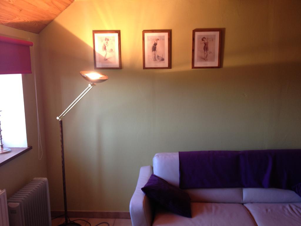 Les Gites "Le Petit Val" Durbuy Exteriör bild